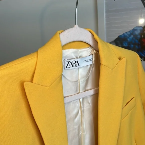 Zara Mustard Yellow Double-Breasted Blazer - Picture 2 of 3